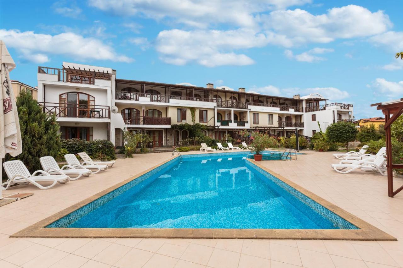 Aparthouse Paradise Bay Apartment โซโซโปล ภายนอก รูปภาพ