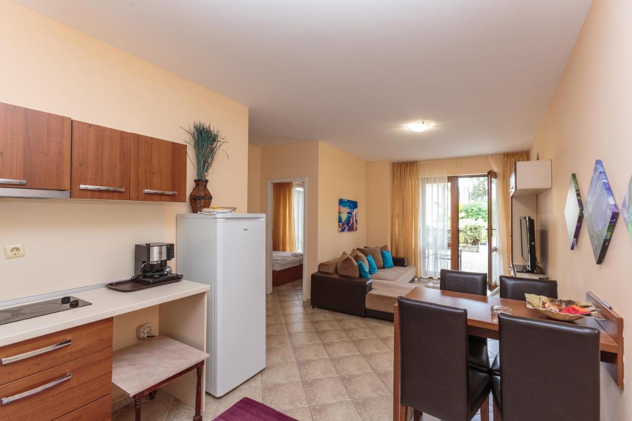 Aparthouse Paradise Bay Apartment โซโซโปล ภายนอก รูปภาพ