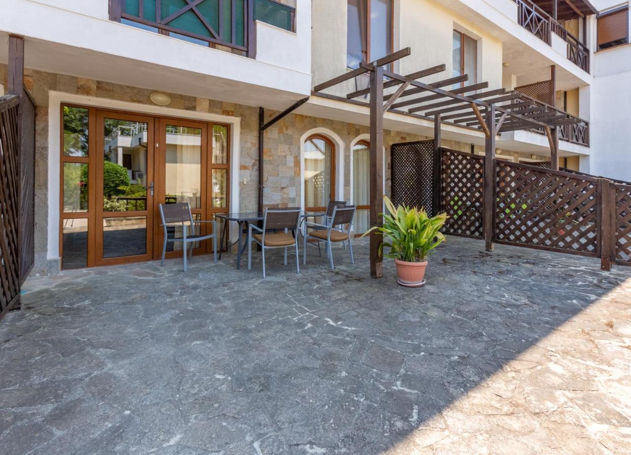 Aparthouse Paradise Bay Apartment โซโซโปล ภายนอก รูปภาพ