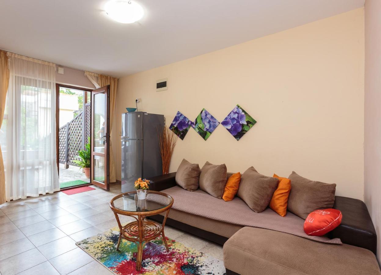 Aparthouse Paradise Bay Apartment โซโซโปล ภายนอก รูปภาพ