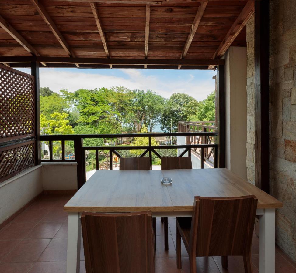 Aparthouse Paradise Bay Apartment โซโซโปล ภายนอก รูปภาพ