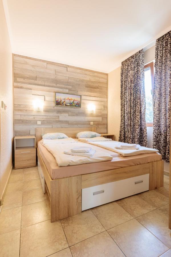 Aparthouse Paradise Bay Apartment โซโซโปล ภายนอก รูปภาพ