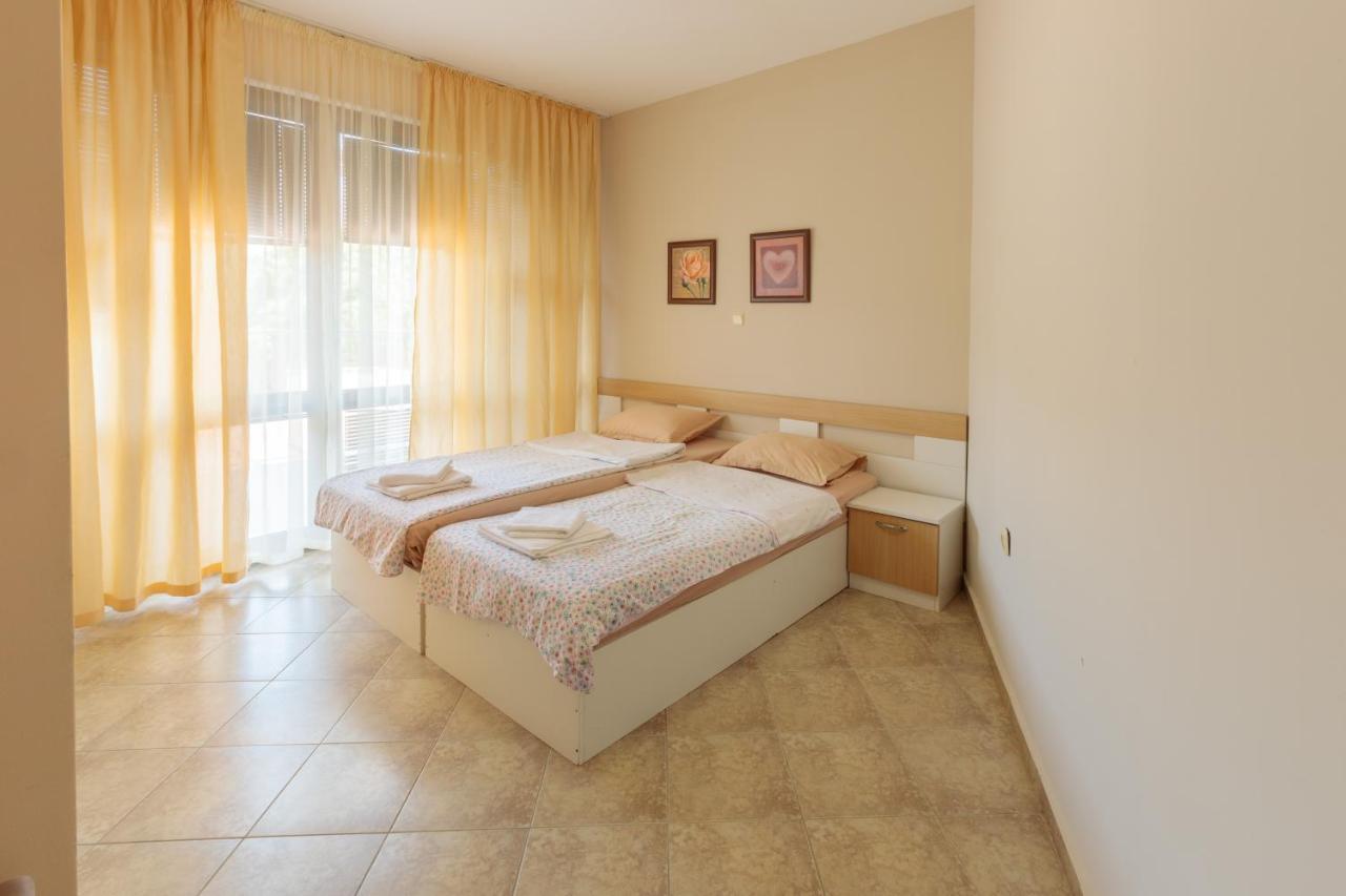 Aparthouse Paradise Bay Apartment โซโซโปล ภายนอก รูปภาพ
