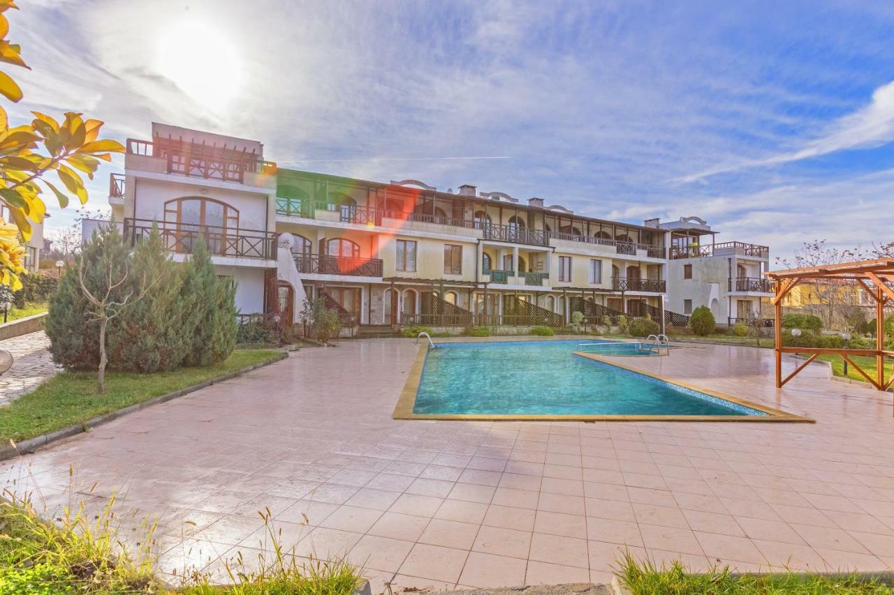 Aparthouse Paradise Bay Apartment โซโซโปล ภายนอก รูปภาพ